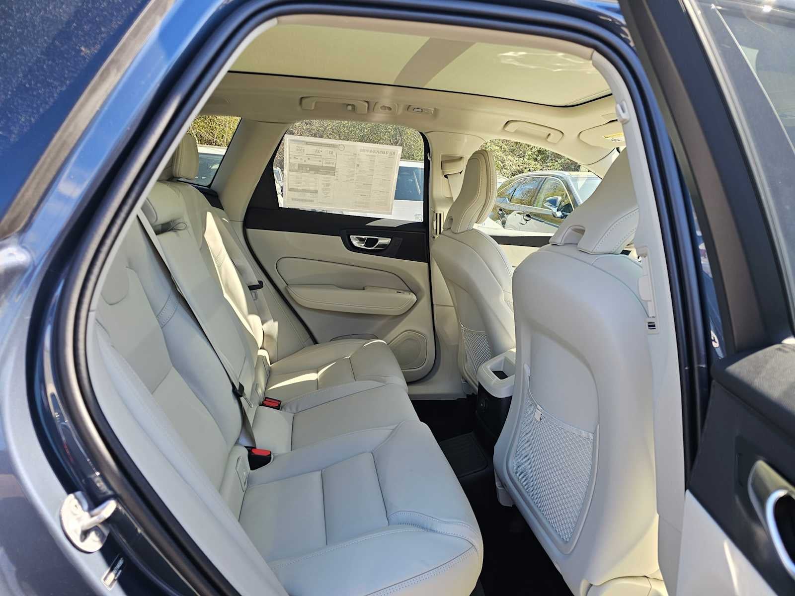 2026 Volvo XC60 Plug-In Hybrid Ultra