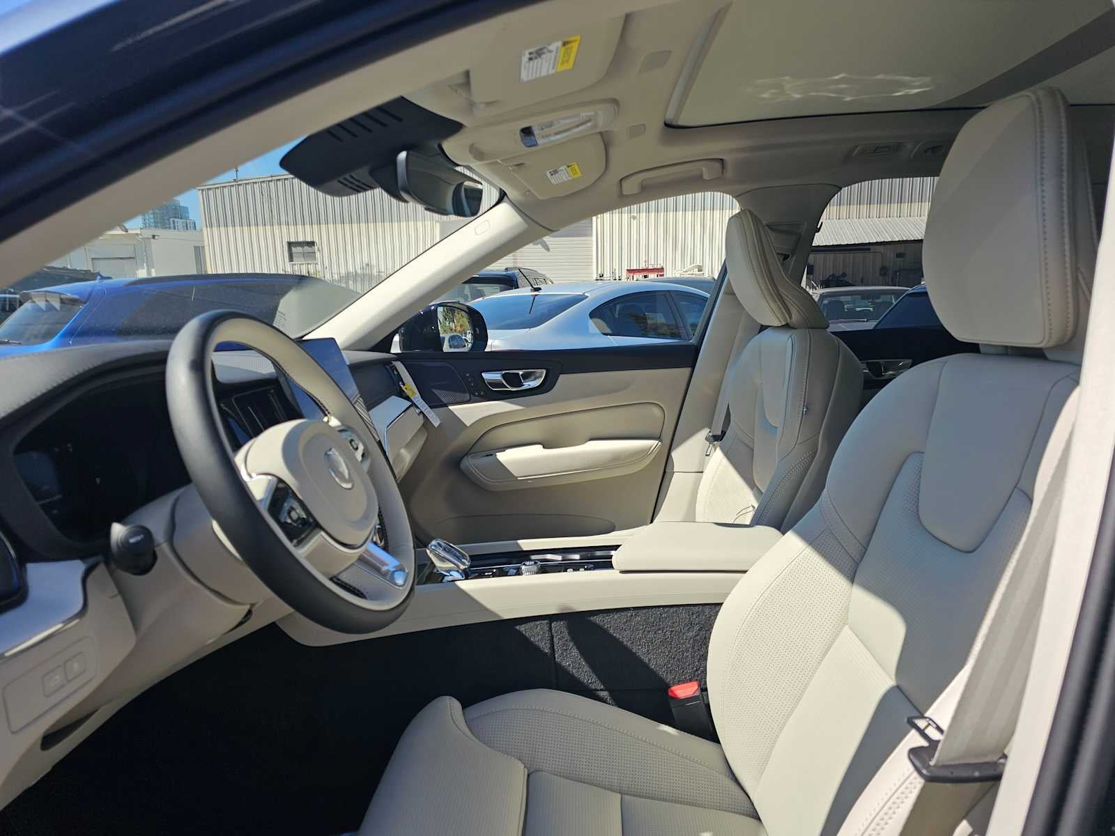 2026 Volvo XC60 Plug-In Hybrid Ultra