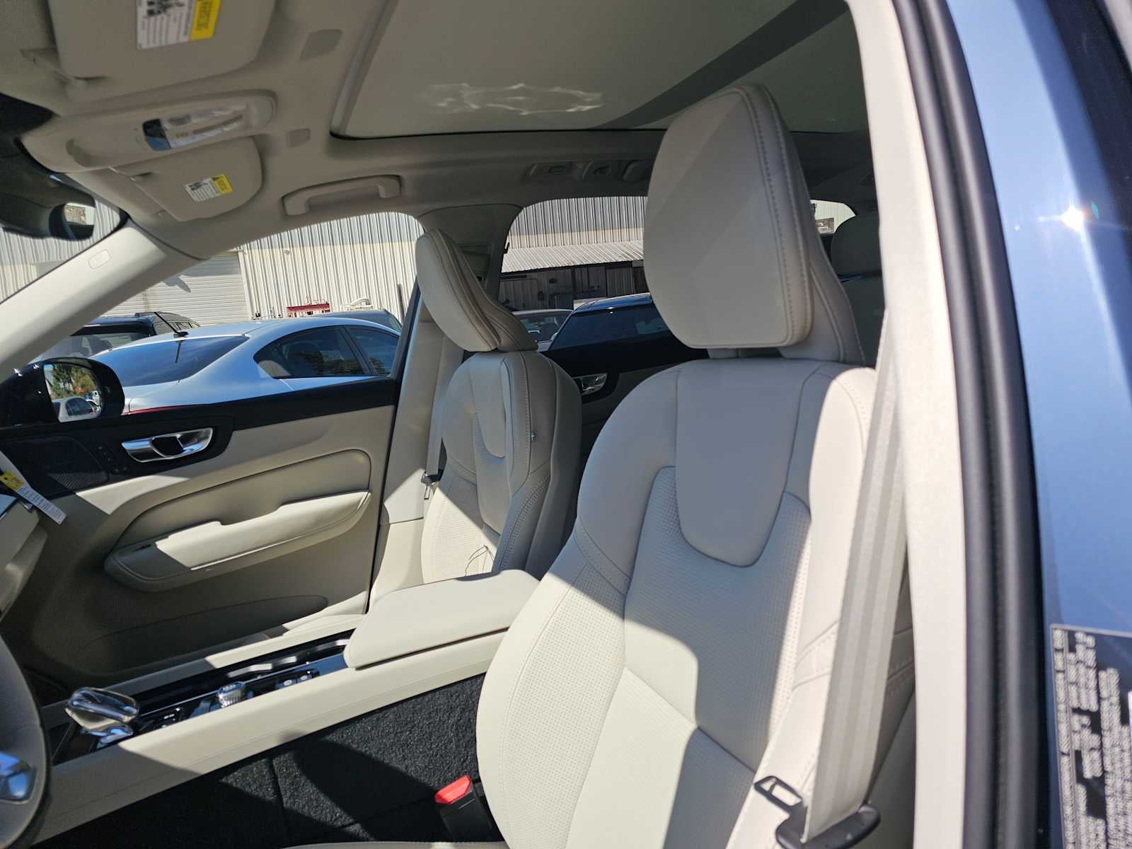 2026 Volvo XC60 Plug-In Hybrid Ultra