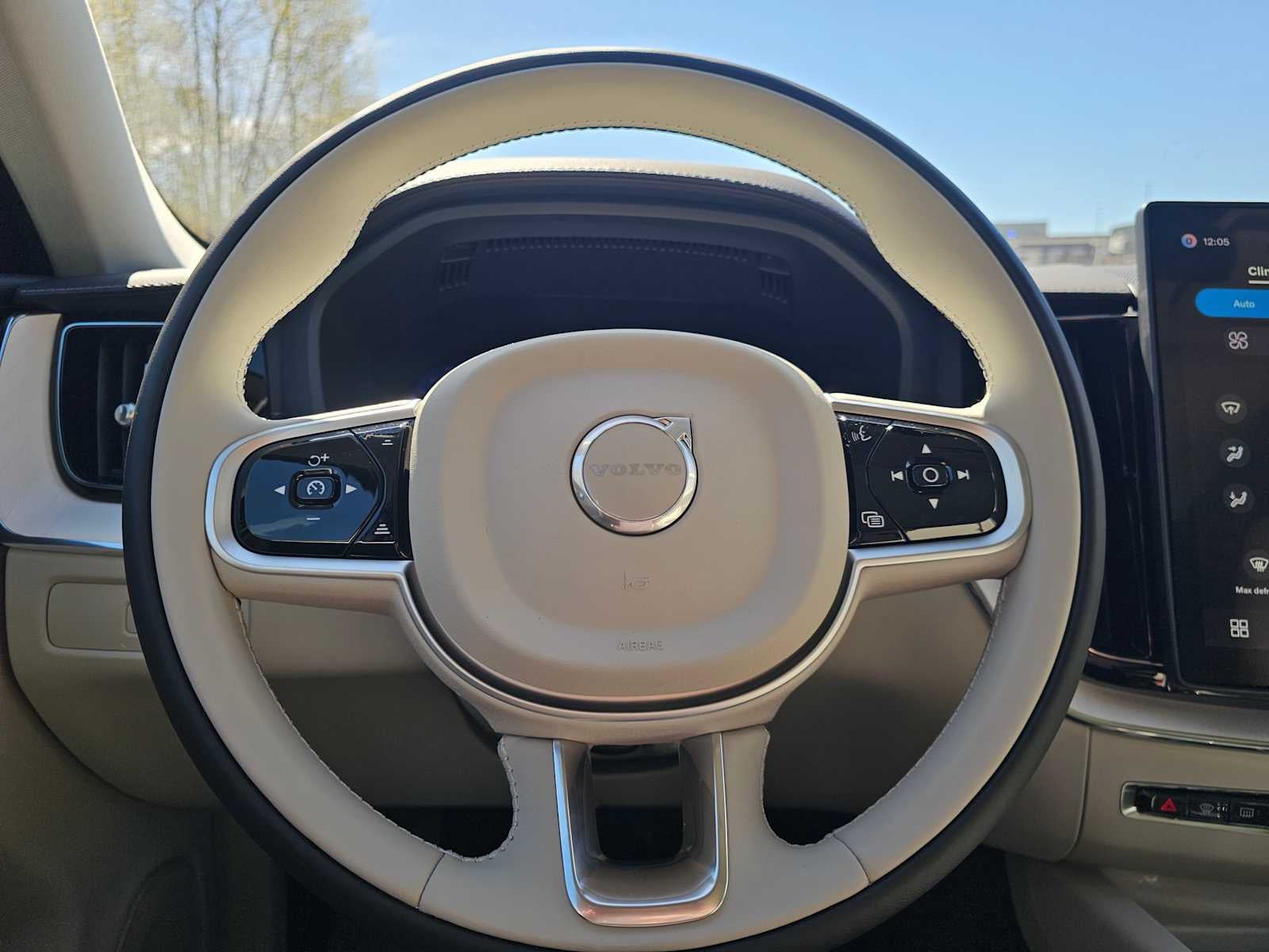 2026 Volvo XC60 Plug-In Hybrid Ultra
