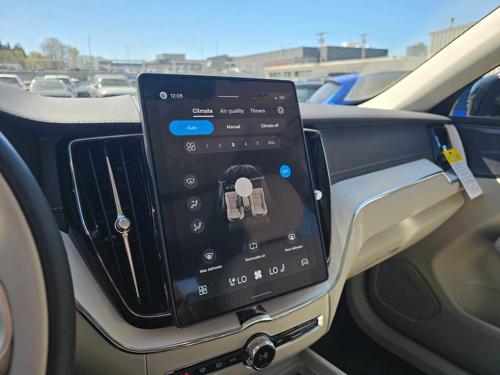 2026 Volvo XC60 Plug-In Hybrid Ultra