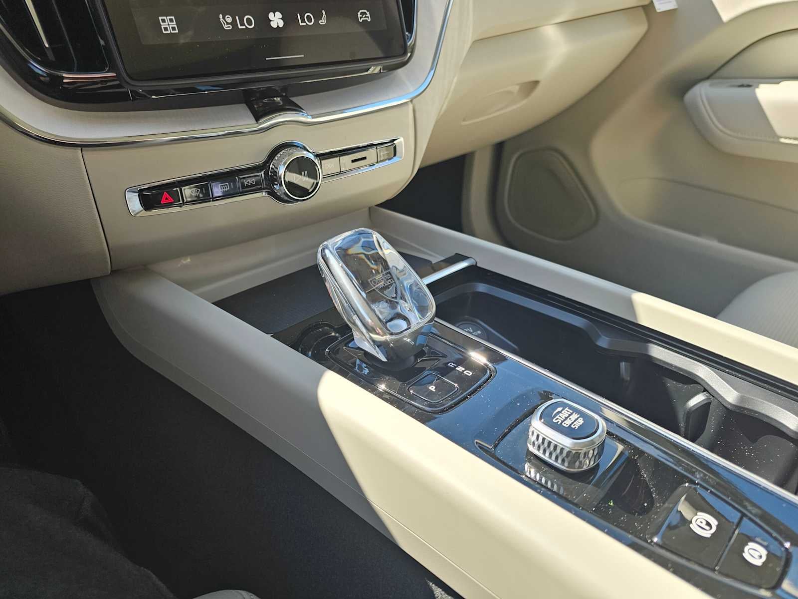 2026 Volvo XC60 Plug-In Hybrid Ultra
