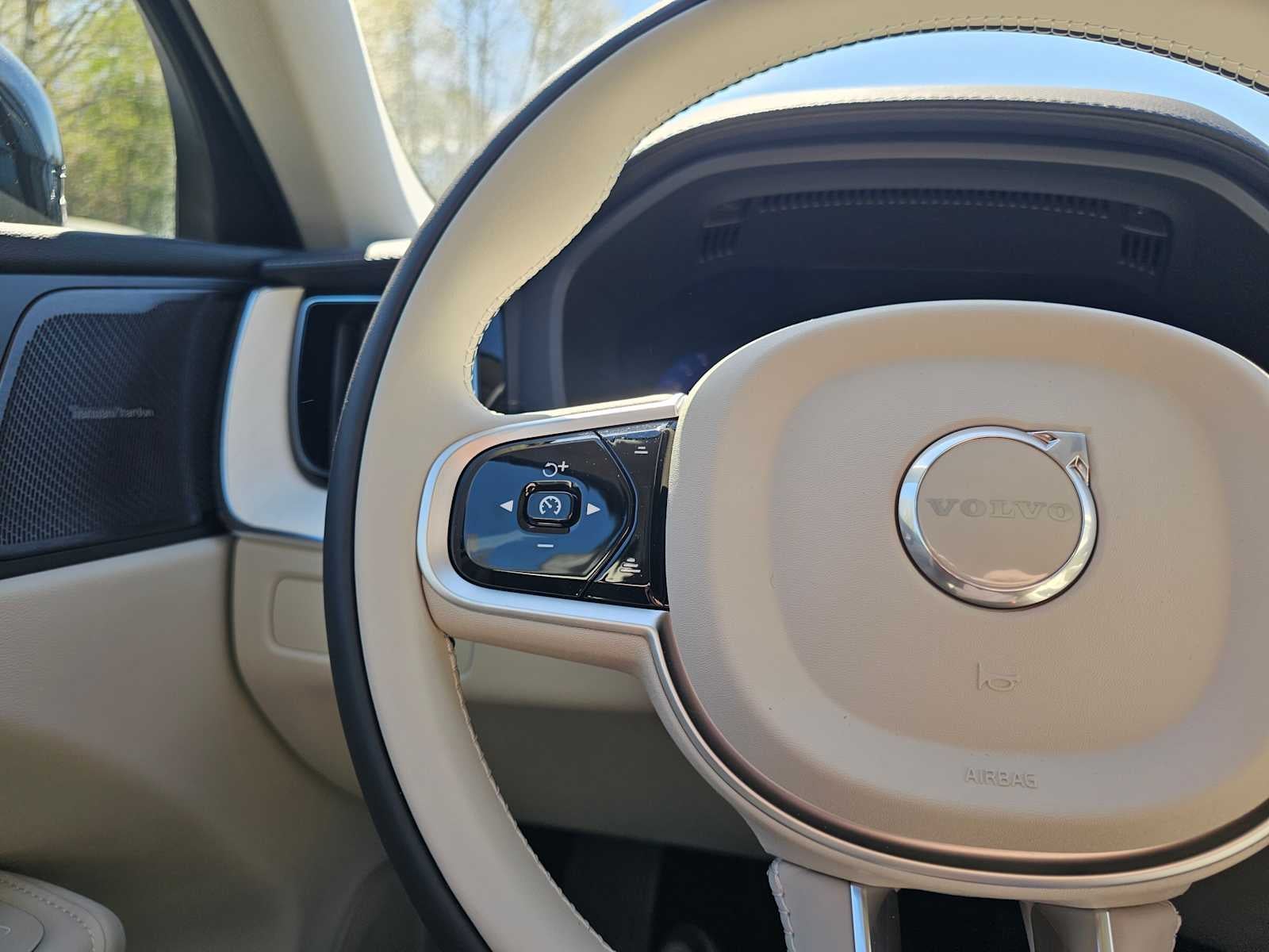 2026 Volvo XC60 Plug-In Hybrid Ultra