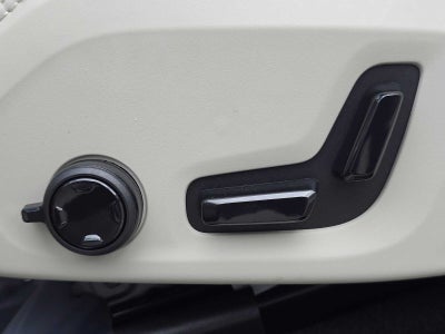 2026 Volvo XC60 Plug-In Hybrid Ultra