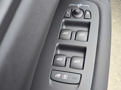 2026 Volvo XC60 Plug-In Hybrid Ultra