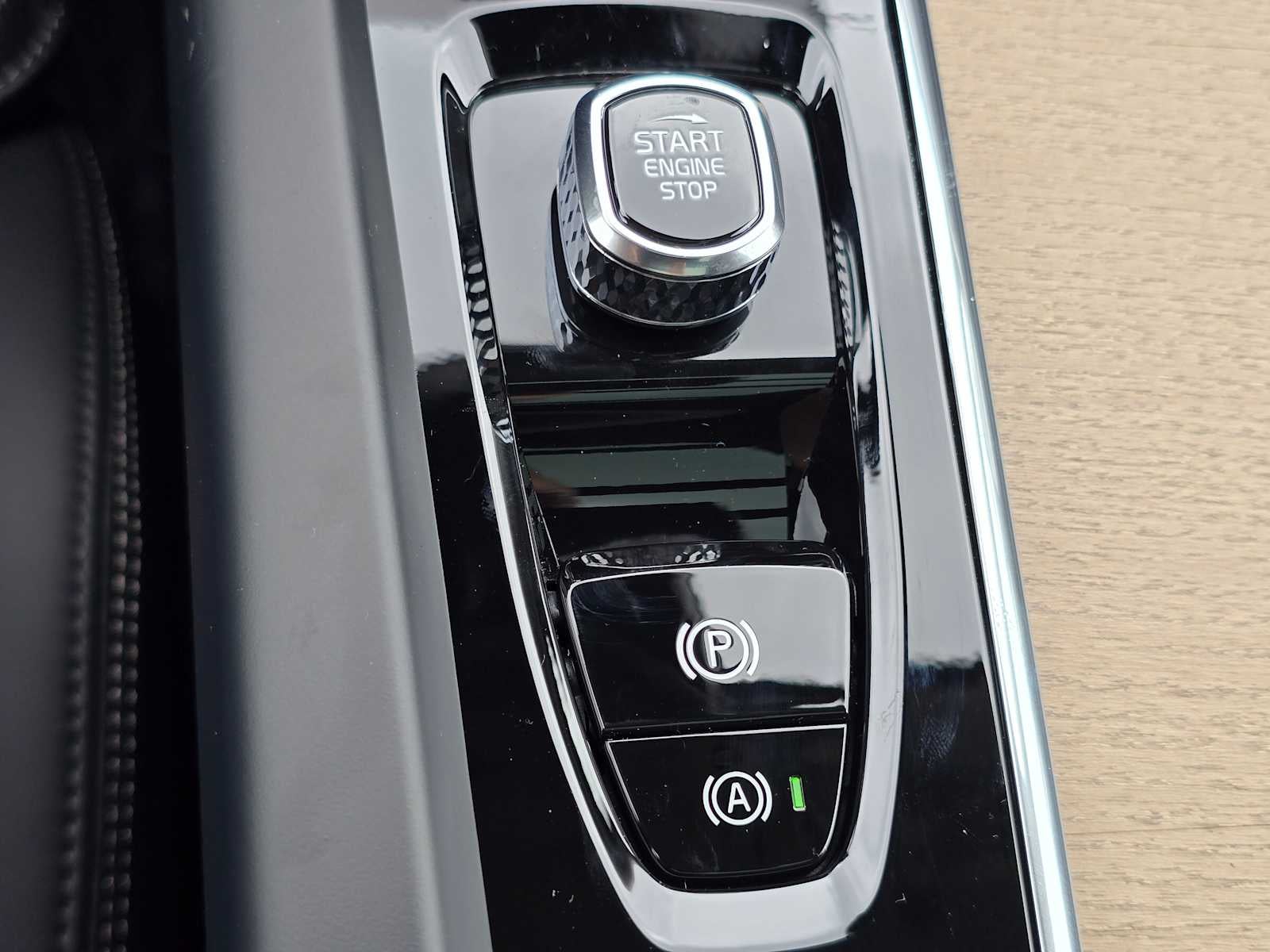 2026 Volvo XC60 Plug-In Hybrid Ultra
