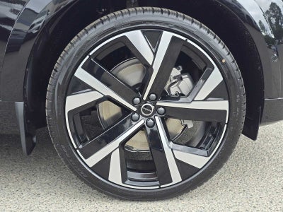 2026 Volvo XC60 Plug-In Hybrid Ultra