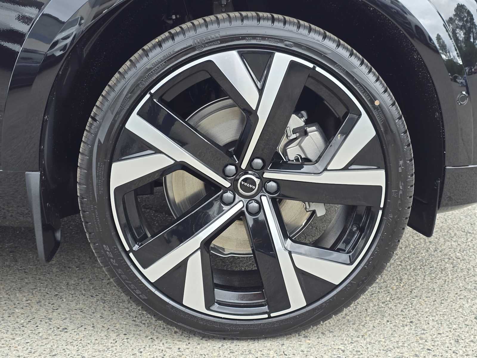 2026 Volvo XC60 Plug-In Hybrid Ultra