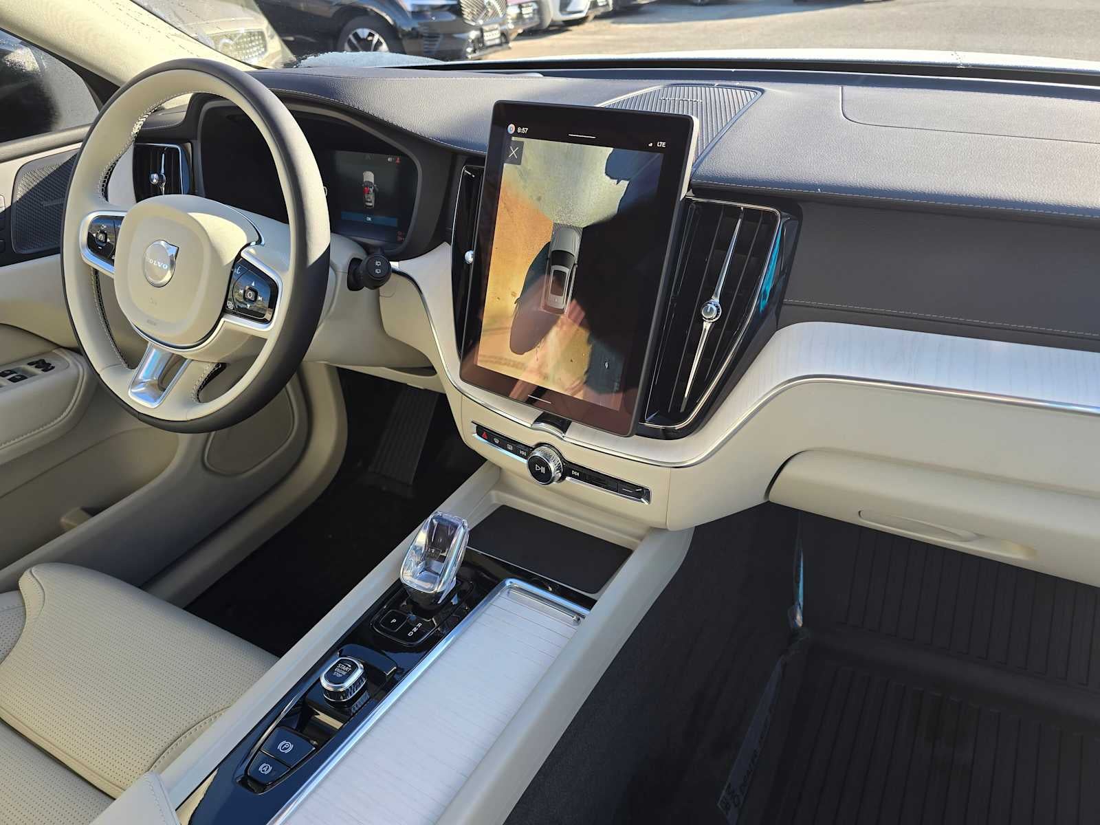 2026 Volvo XC60 Plug-In Hybrid Ultra