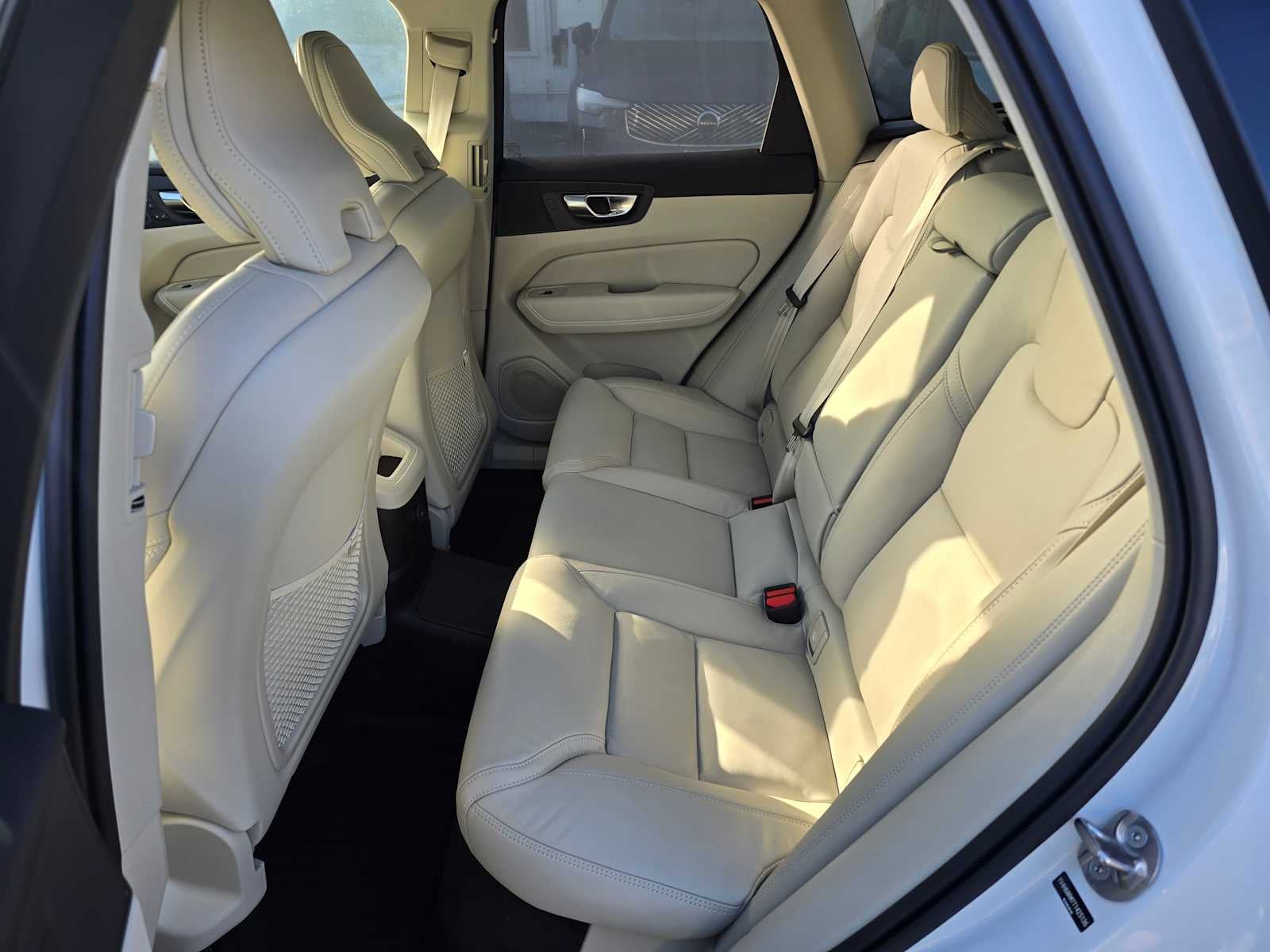 2026 Volvo XC60 Plug-In Hybrid Ultra