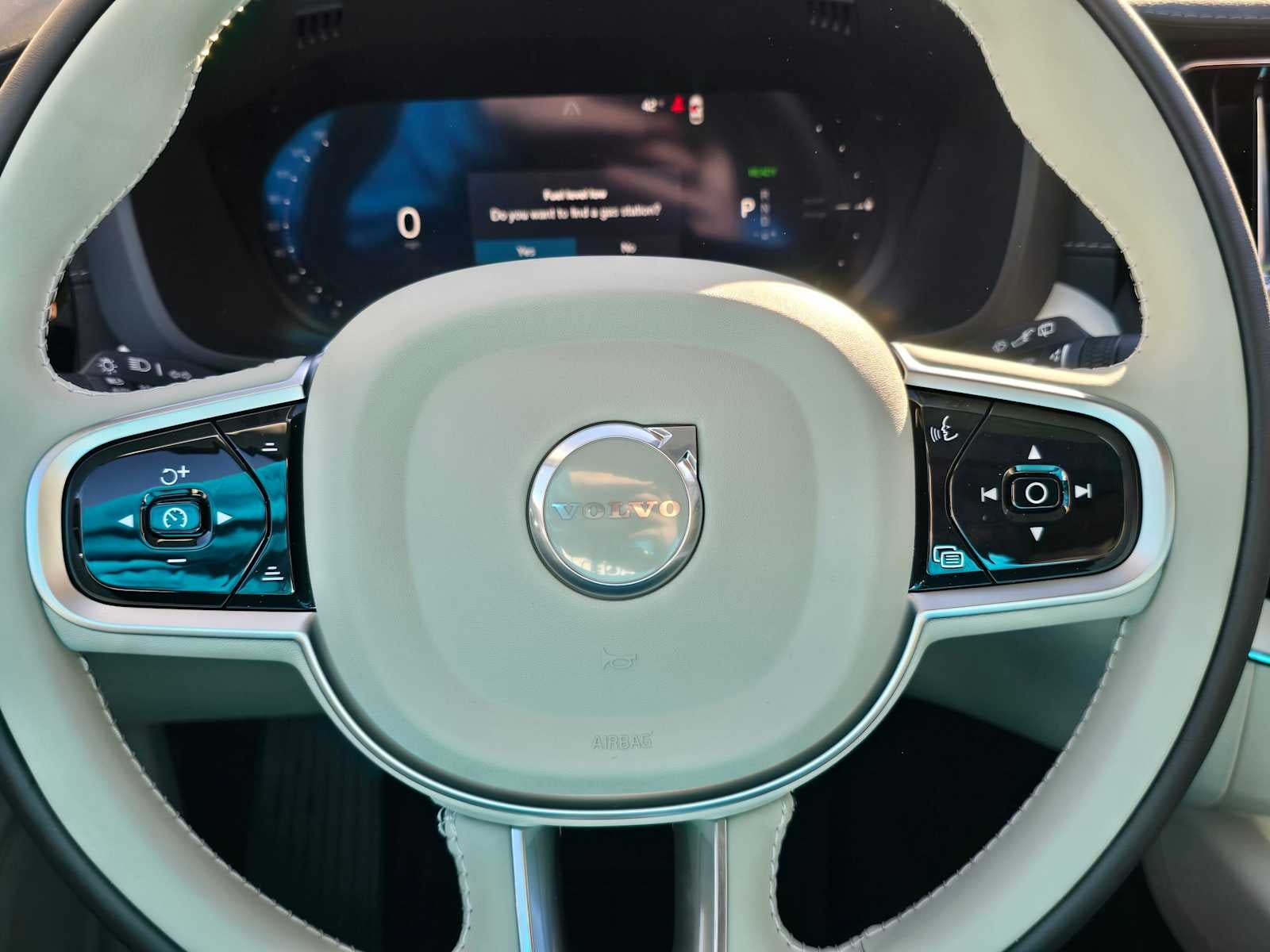 2026 Volvo XC60 Plug-In Hybrid Ultra
