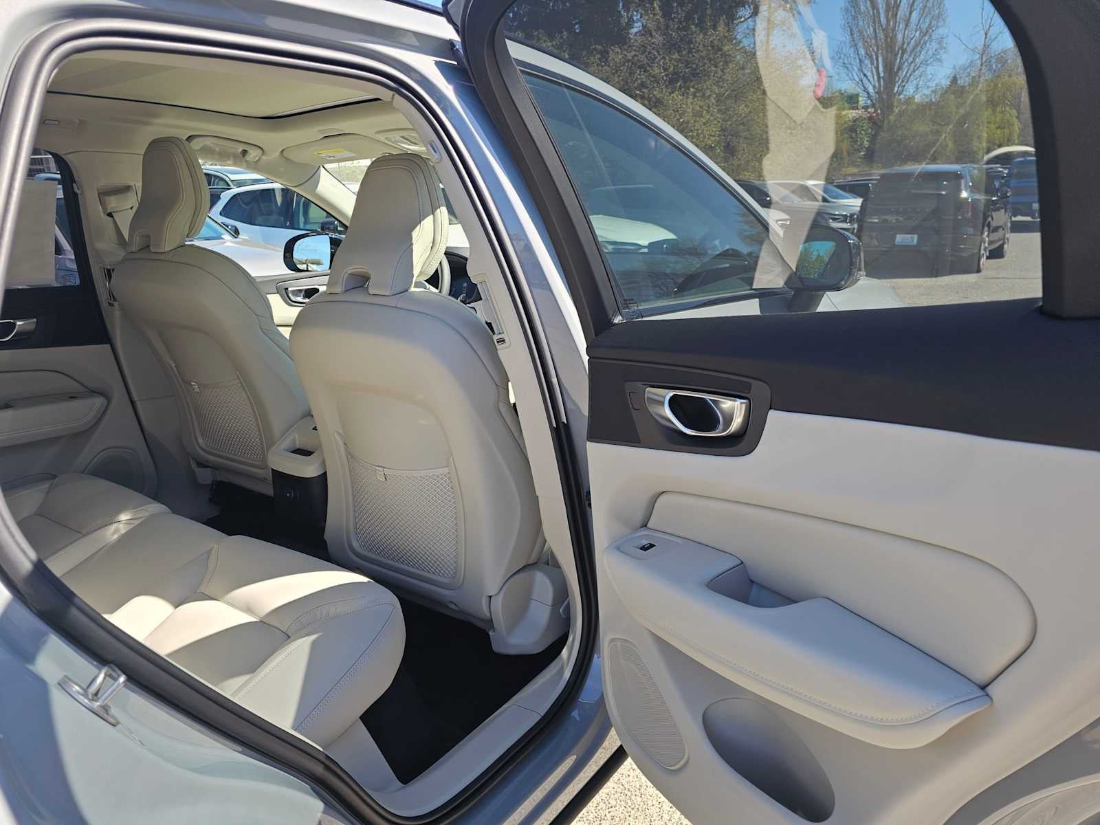 2026 Volvo XC60 Plug-In Hybrid Ultra
