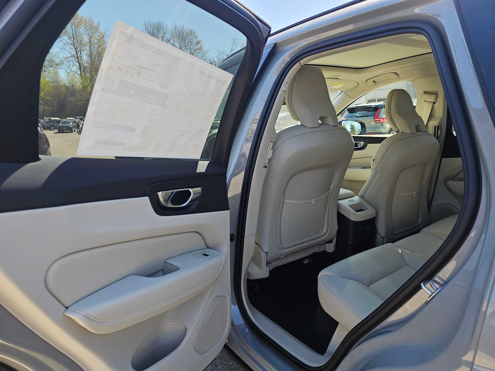 2026 Volvo XC60 Plug-In Hybrid Ultra