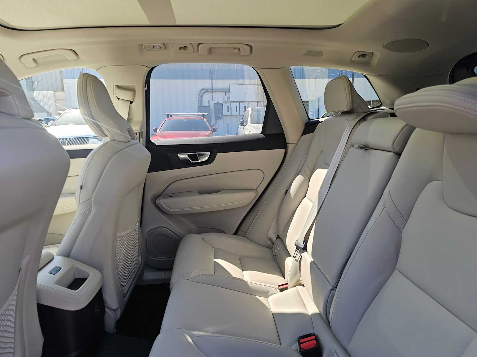 2026 Volvo XC60 Plug-In Hybrid Ultra