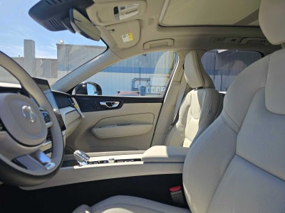 2026 Volvo XC60 Plug-In Hybrid Ultra