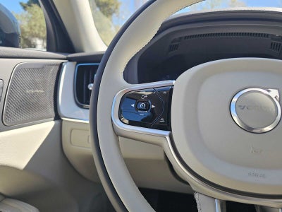 2026 Volvo XC60 Plug-In Hybrid Ultra