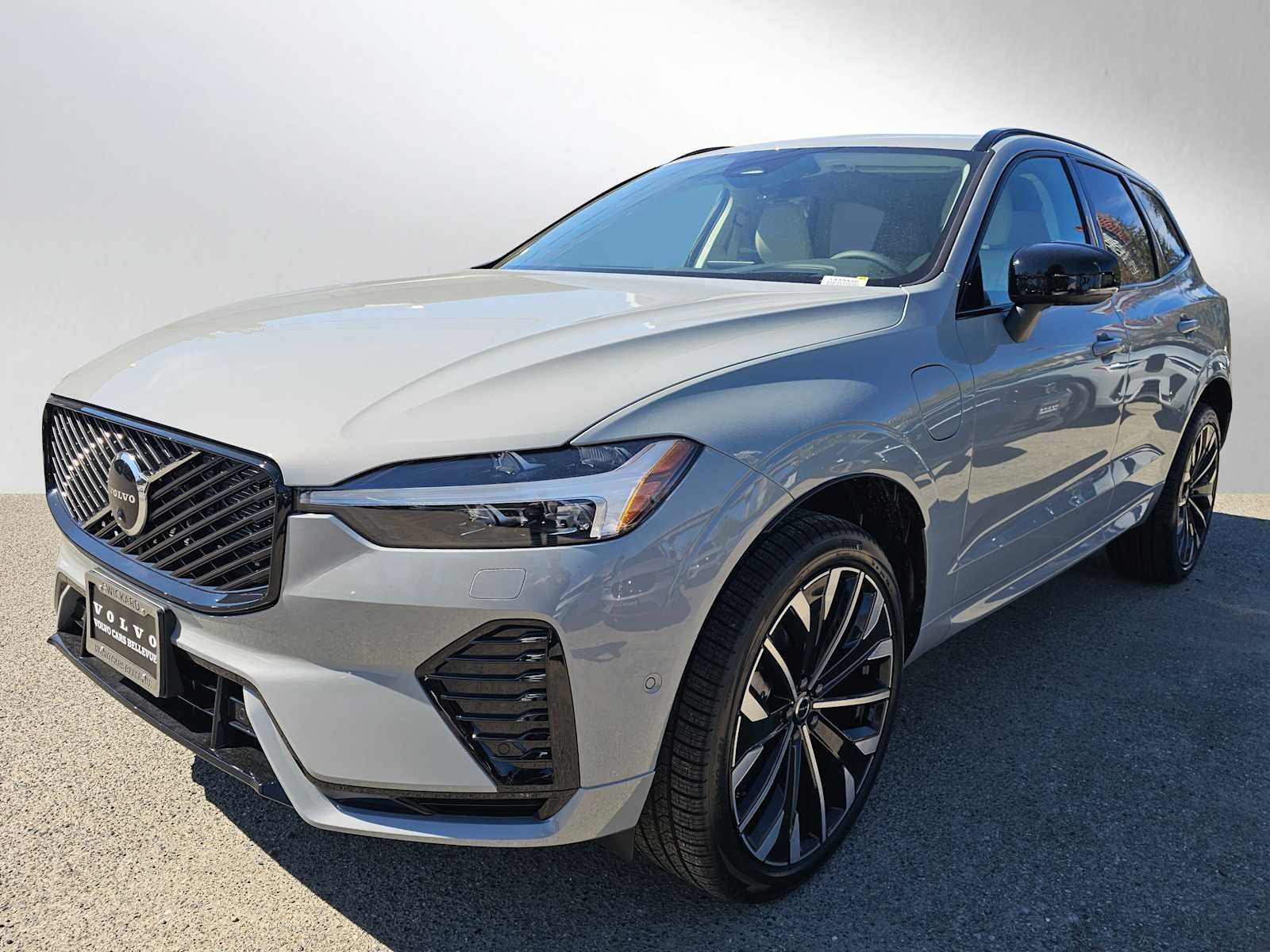 2026 Volvo XC60 Plug-In Hybrid Ultra