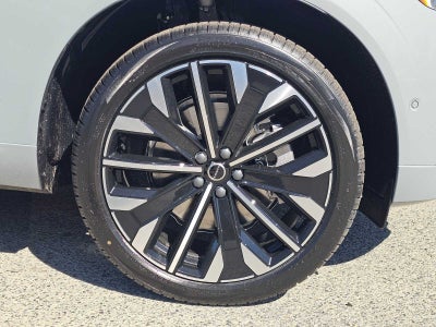2026 Volvo XC60 Plug-In Hybrid Ultra