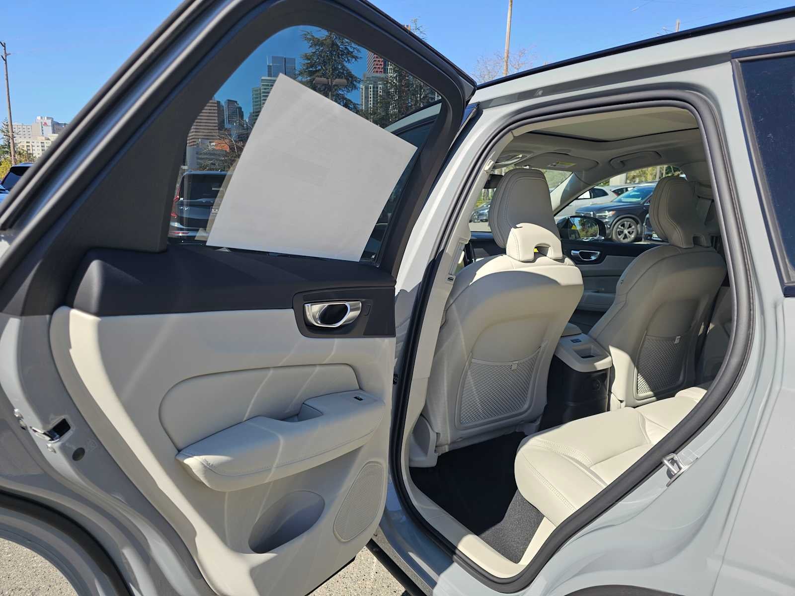 2026 Volvo XC60 Plug-In Hybrid Ultra