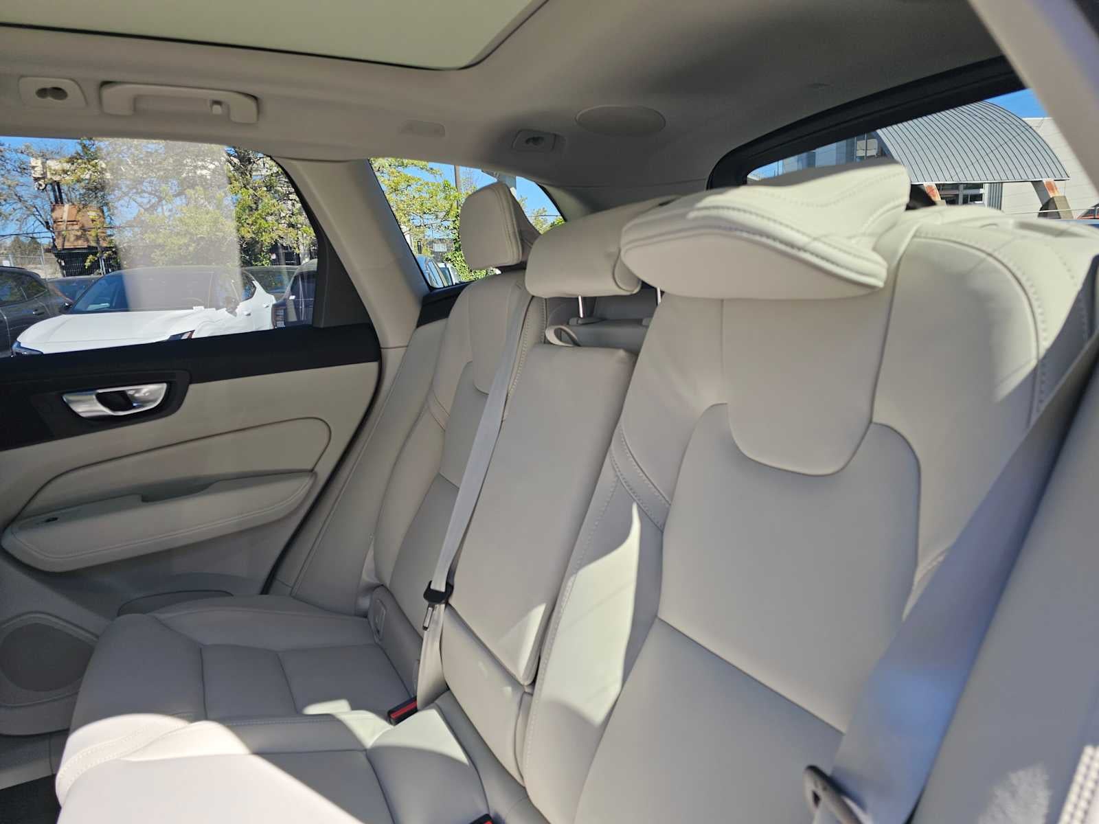 2026 Volvo XC60 Plug-In Hybrid Ultra