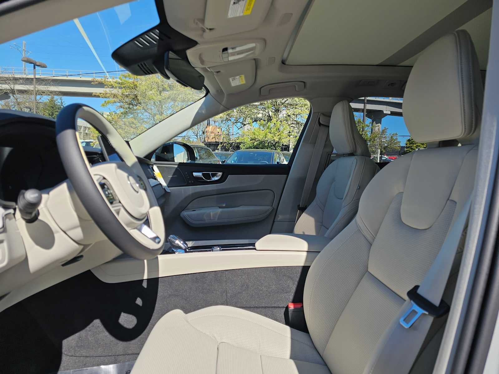 2026 Volvo XC60 Plug-In Hybrid Ultra