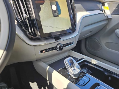 2026 Volvo XC60 Plug-In Hybrid Ultra