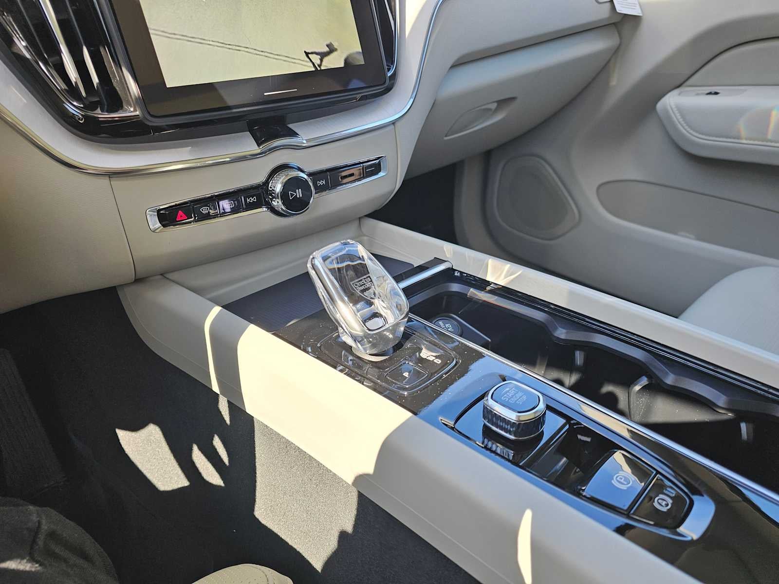 2026 Volvo XC60 Plug-In Hybrid Ultra