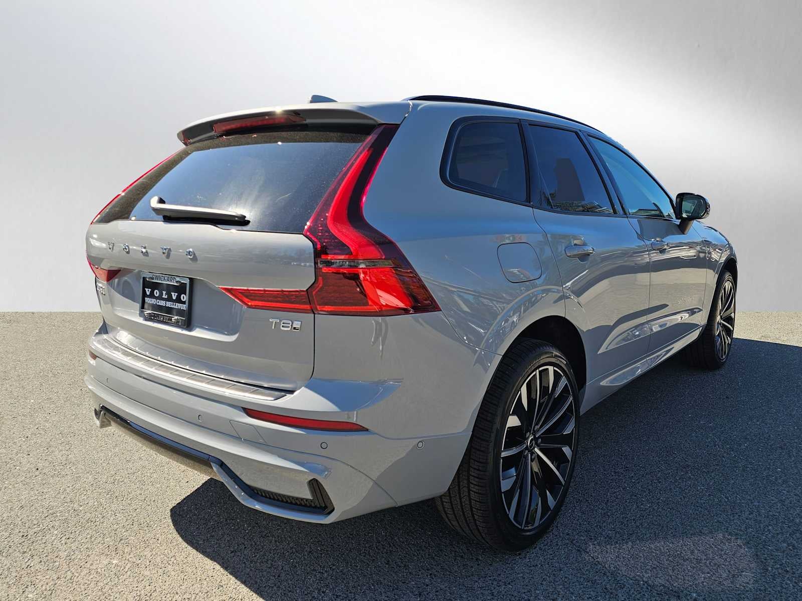 2026 Volvo XC60 Plug-In Hybrid Ultra