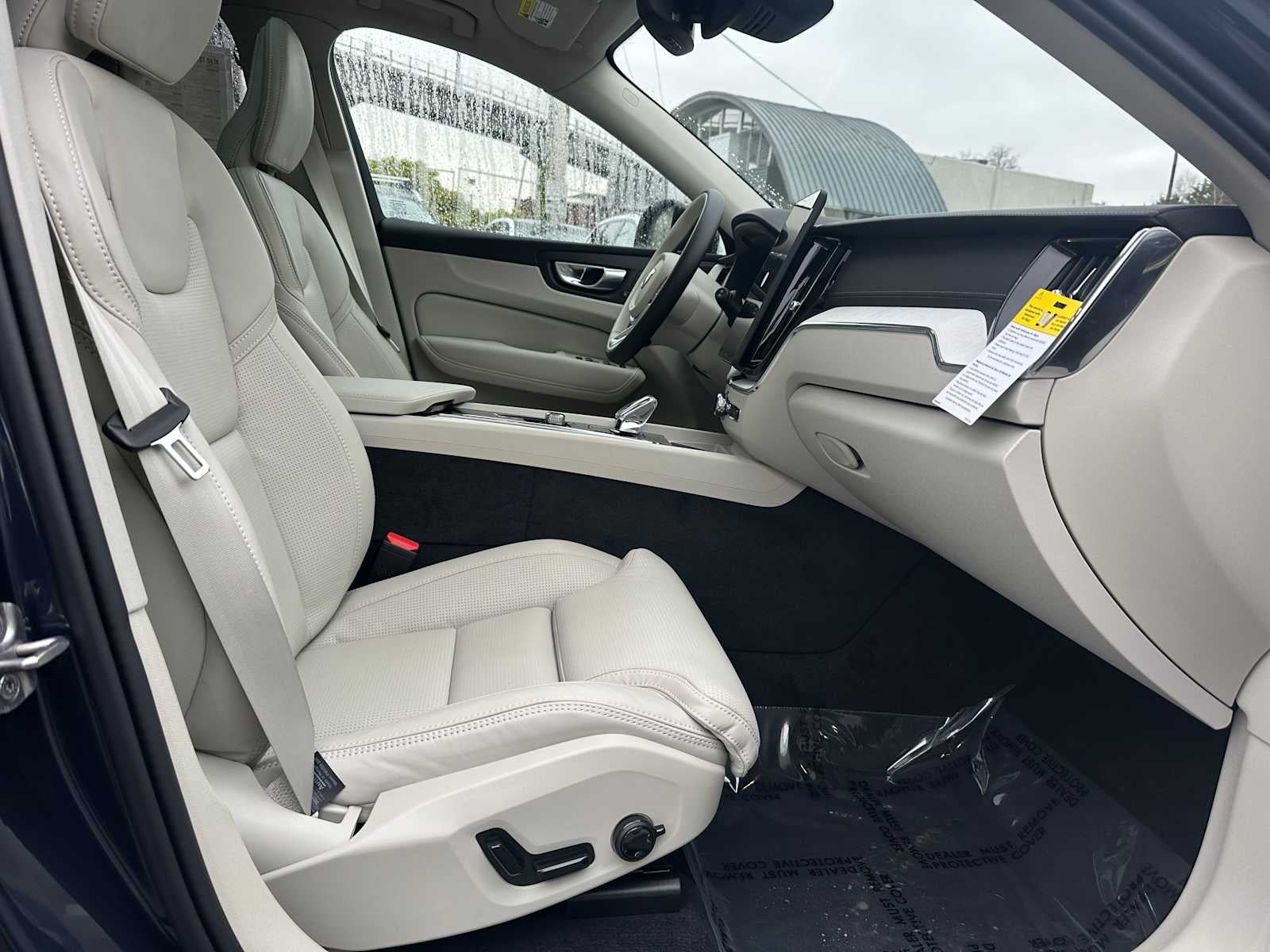 2026 Volvo XC60 Plug-In Hybrid Ultra