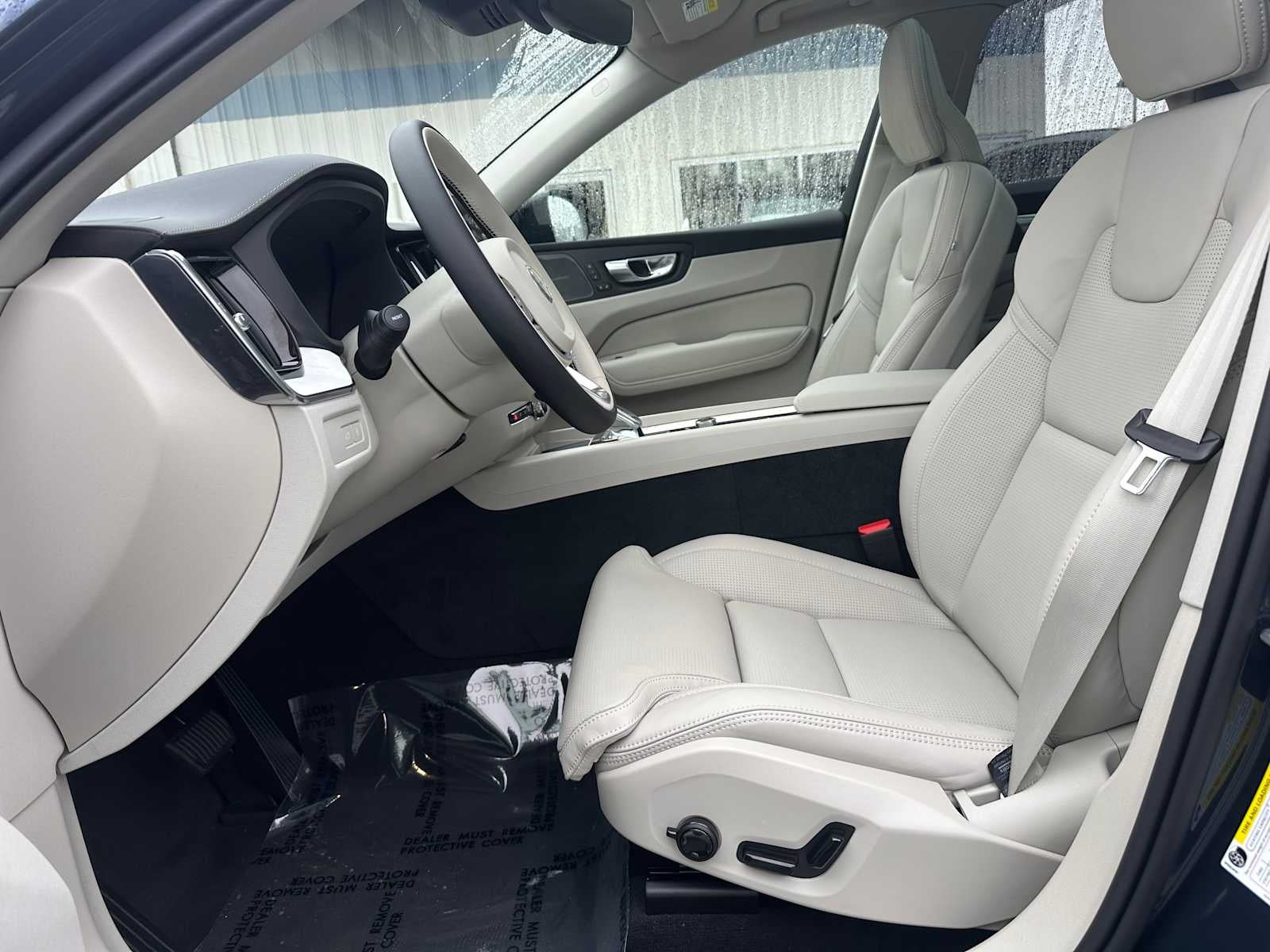 2026 Volvo XC60 Plug-In Hybrid Ultra