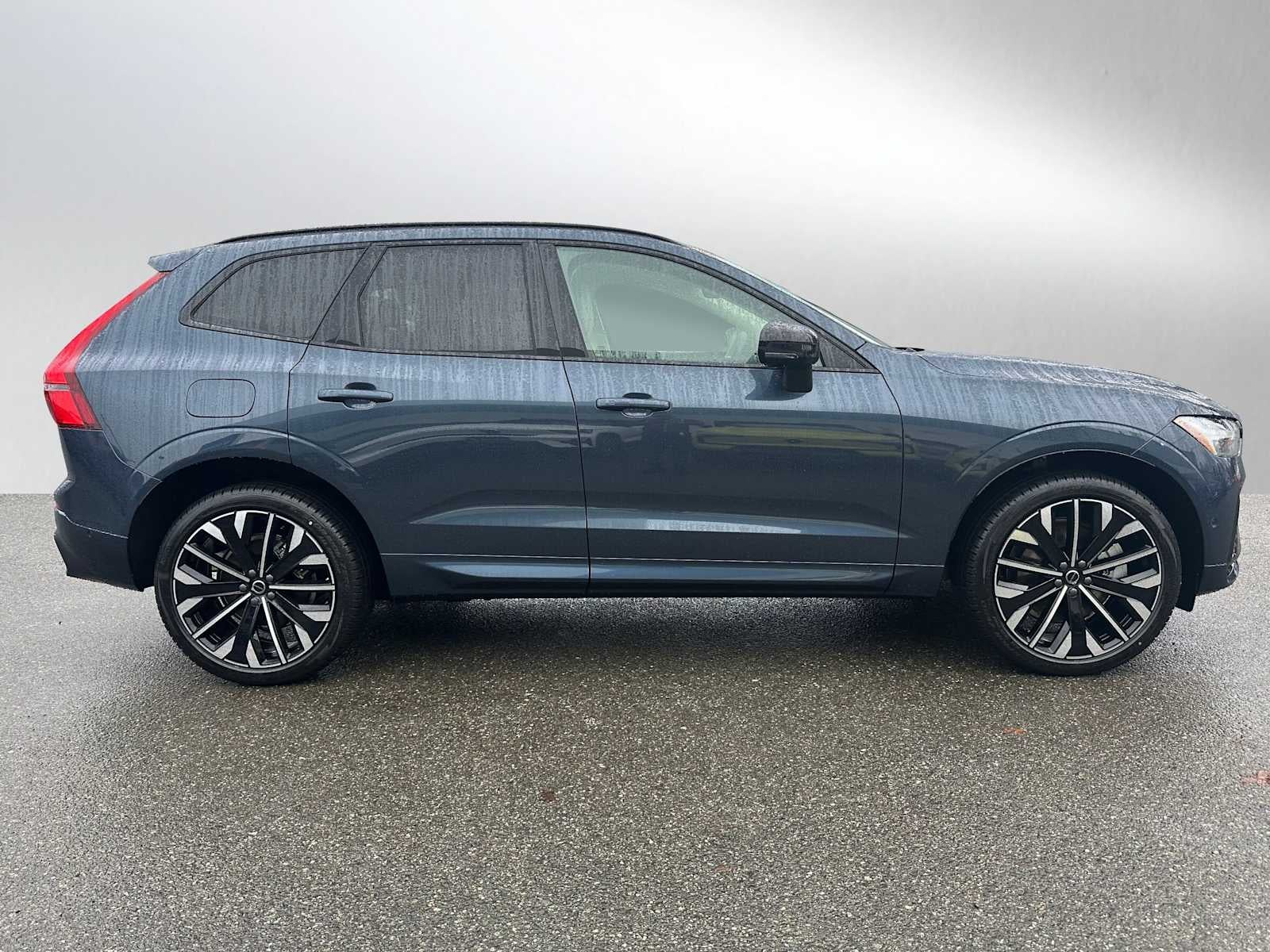2026 Volvo XC60 Plug-In Hybrid Ultra