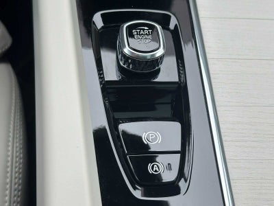 2026 Volvo XC60 Plug-In Hybrid Ultra