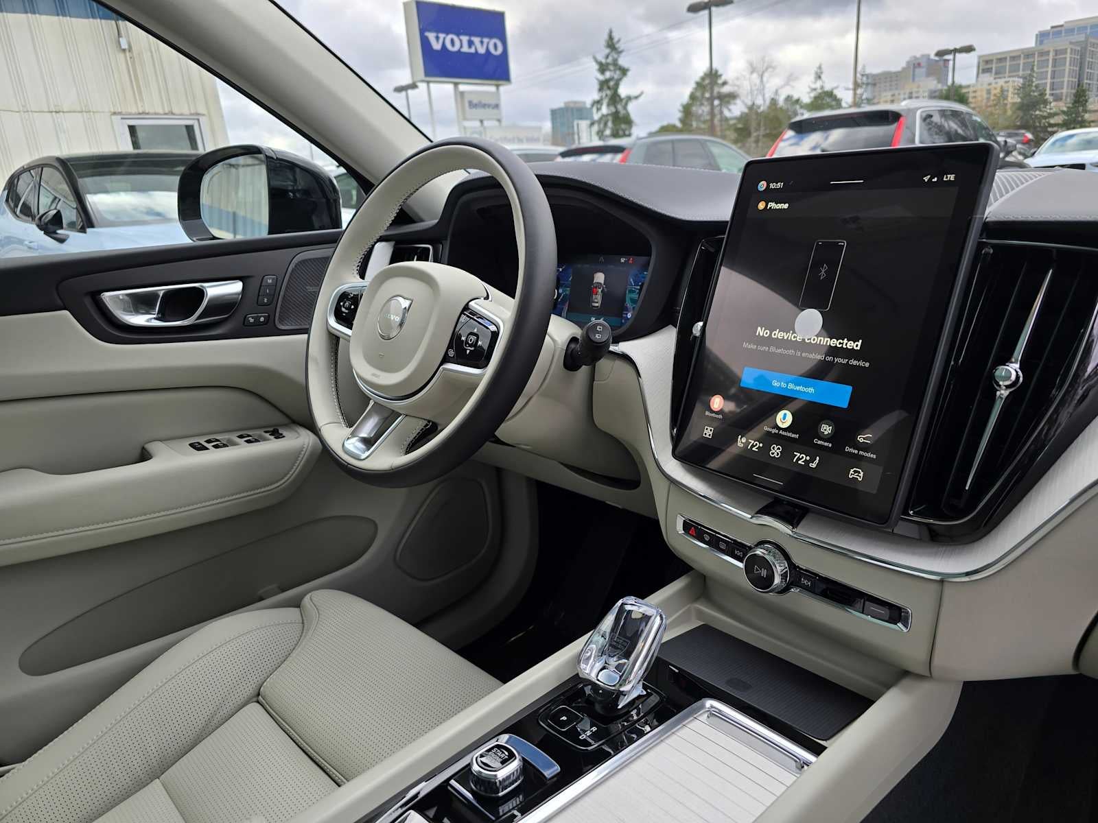 2026 Volvo XC60 Plug-In Hybrid Ultra