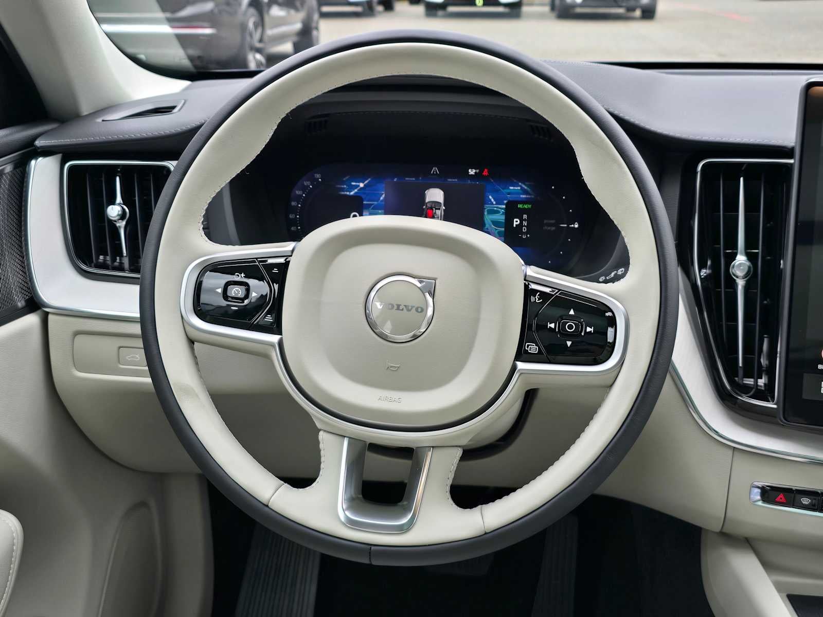2026 Volvo XC60 Plug-In Hybrid Ultra
