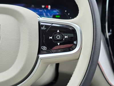 2026 Volvo XC60 Plug-In Hybrid Ultra