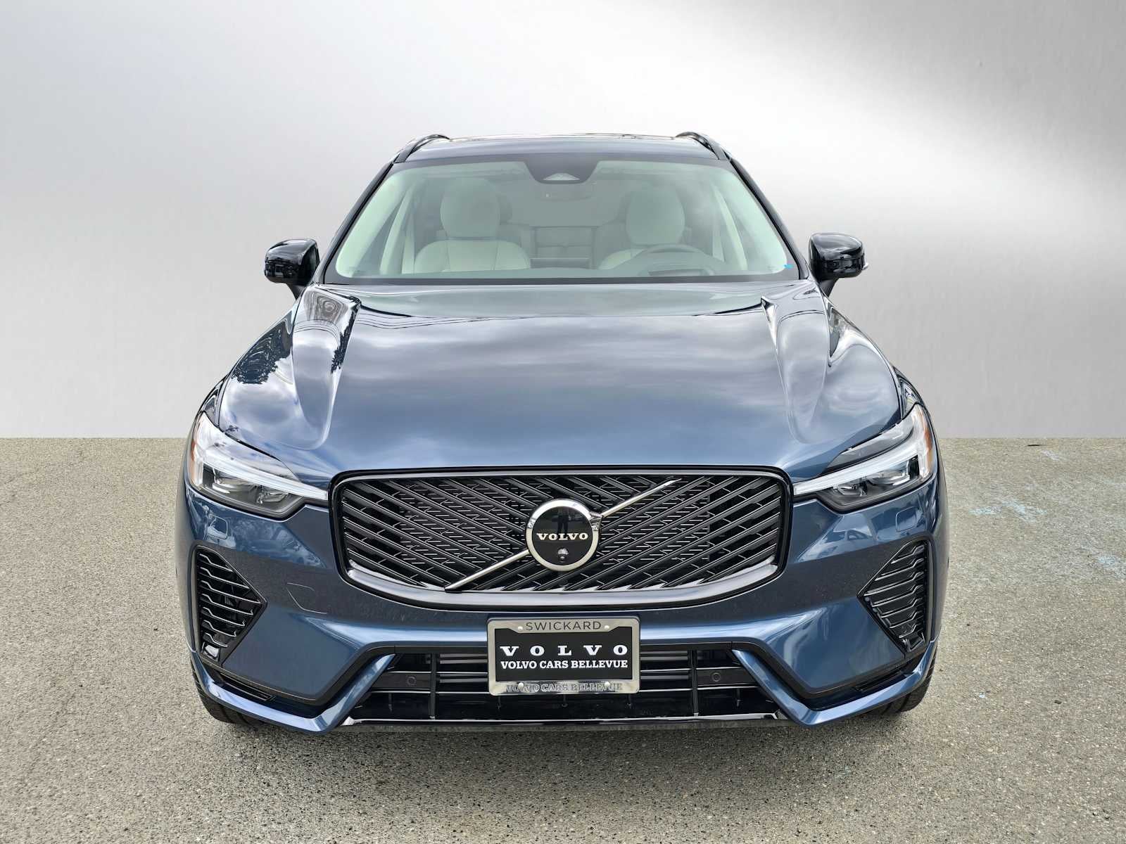 2026 Volvo XC60 Plug-In Hybrid Ultra