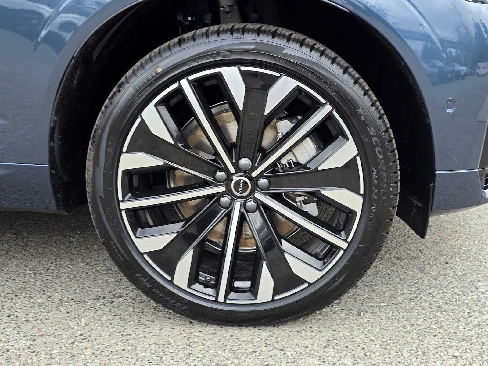 2026 Volvo XC60 Plug-In Hybrid Ultra