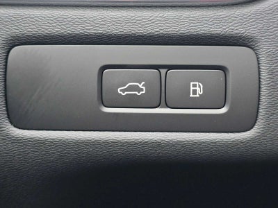 2027 Volvo XC60 Plug-In Hybrid Ultra Black Edition