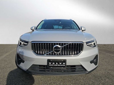 2023 Volvo XC40 Plus Bright Theme