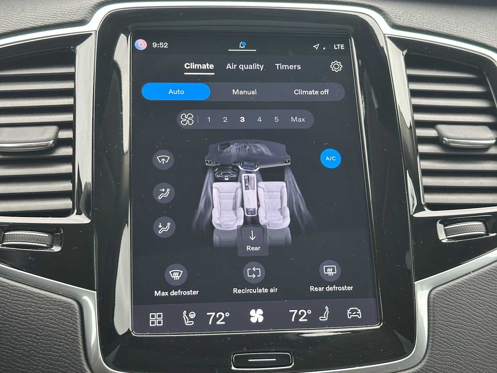 2023 Volvo XC90 Plus