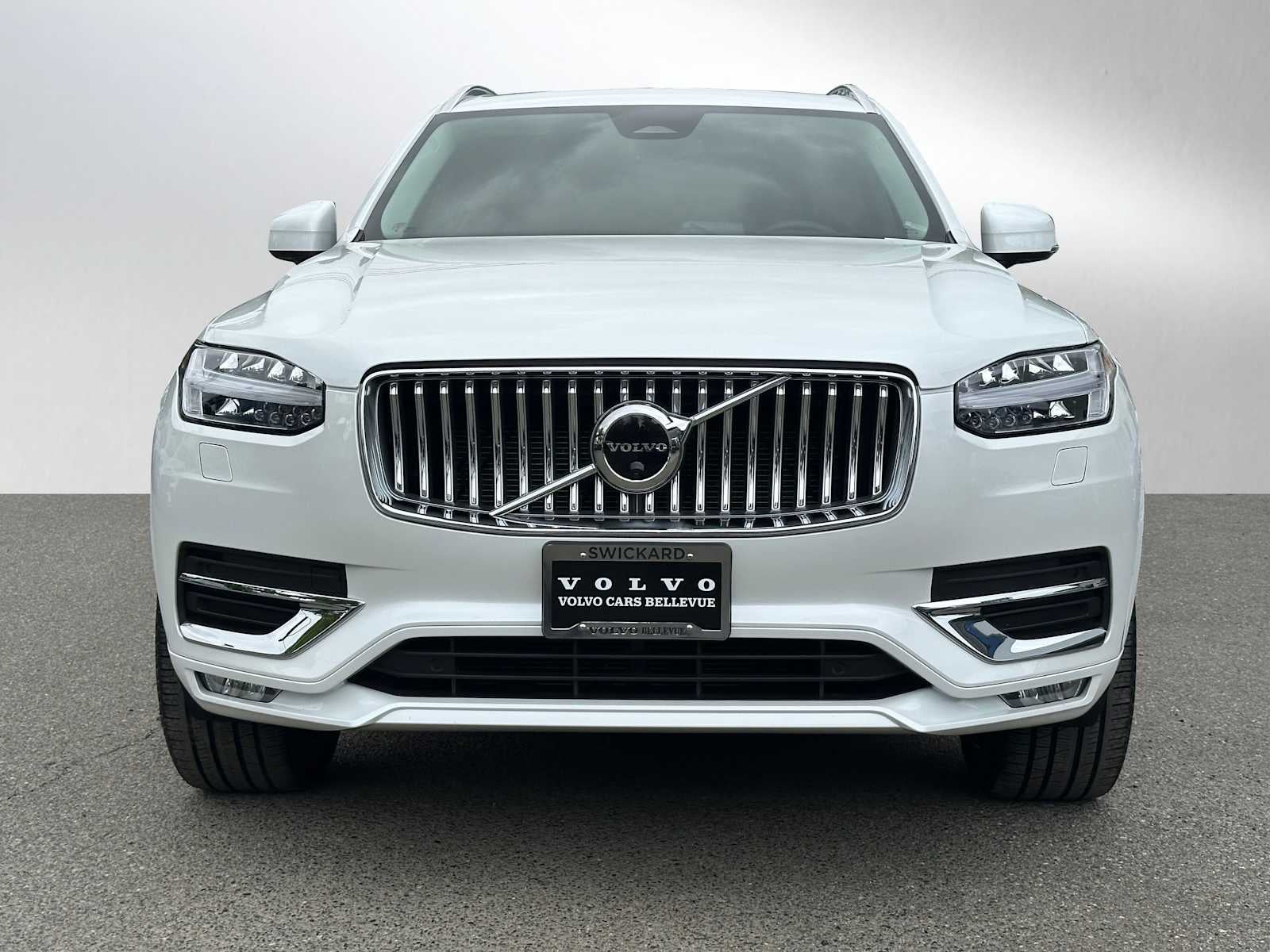 2023 Volvo XC90 Plus