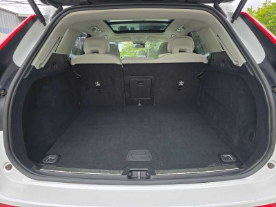 2023 Volvo XC60 Plus Bright Theme