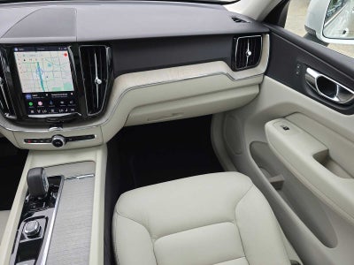 2023 Volvo XC60 Plus Bright Theme