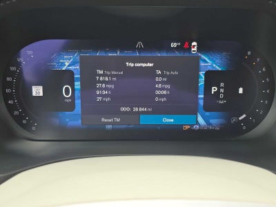 2023 Volvo XC60 Plus Bright Theme
