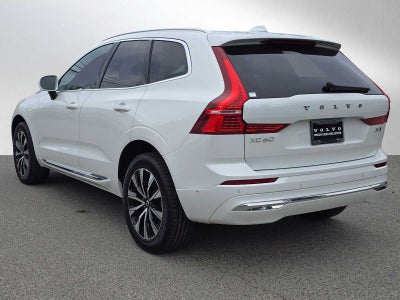 2023 Volvo XC60 Plus Bright Theme