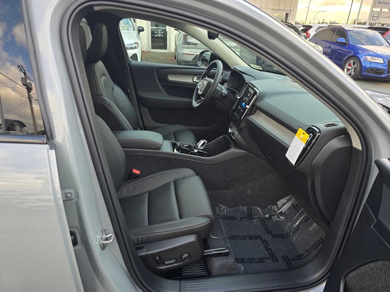 2026 Volvo XC40 Plus