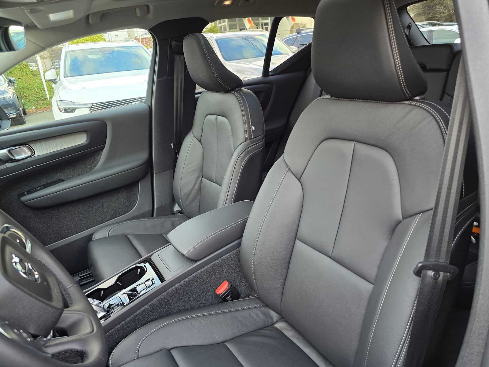 2026 Volvo XC40 Plus
