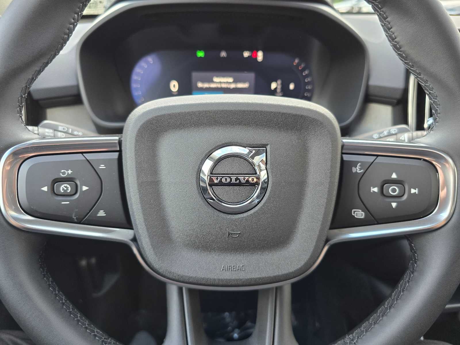 2026 Volvo XC40 Plus