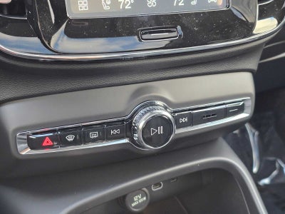 2026 Volvo XC40 Plus