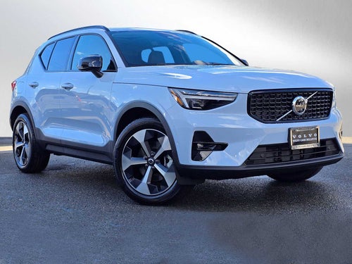 2026 Volvo XC40 Plus